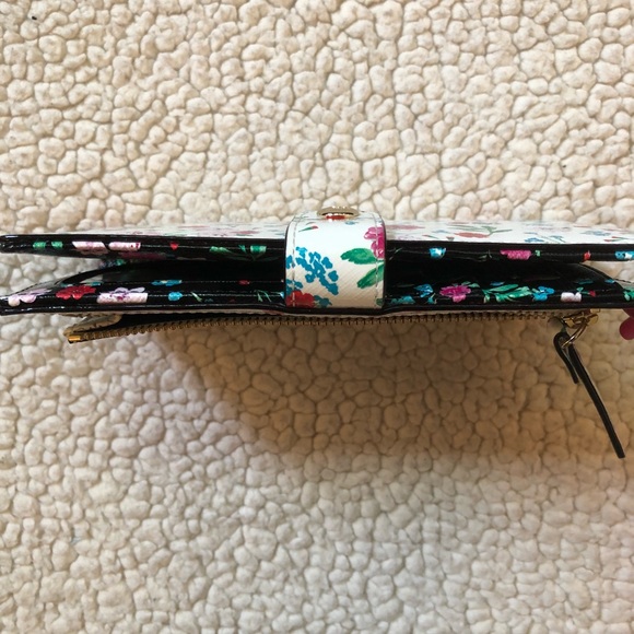 KATE SPADE Stacy Gardner Street Greenhouse Wallet - Picture 5 of 8